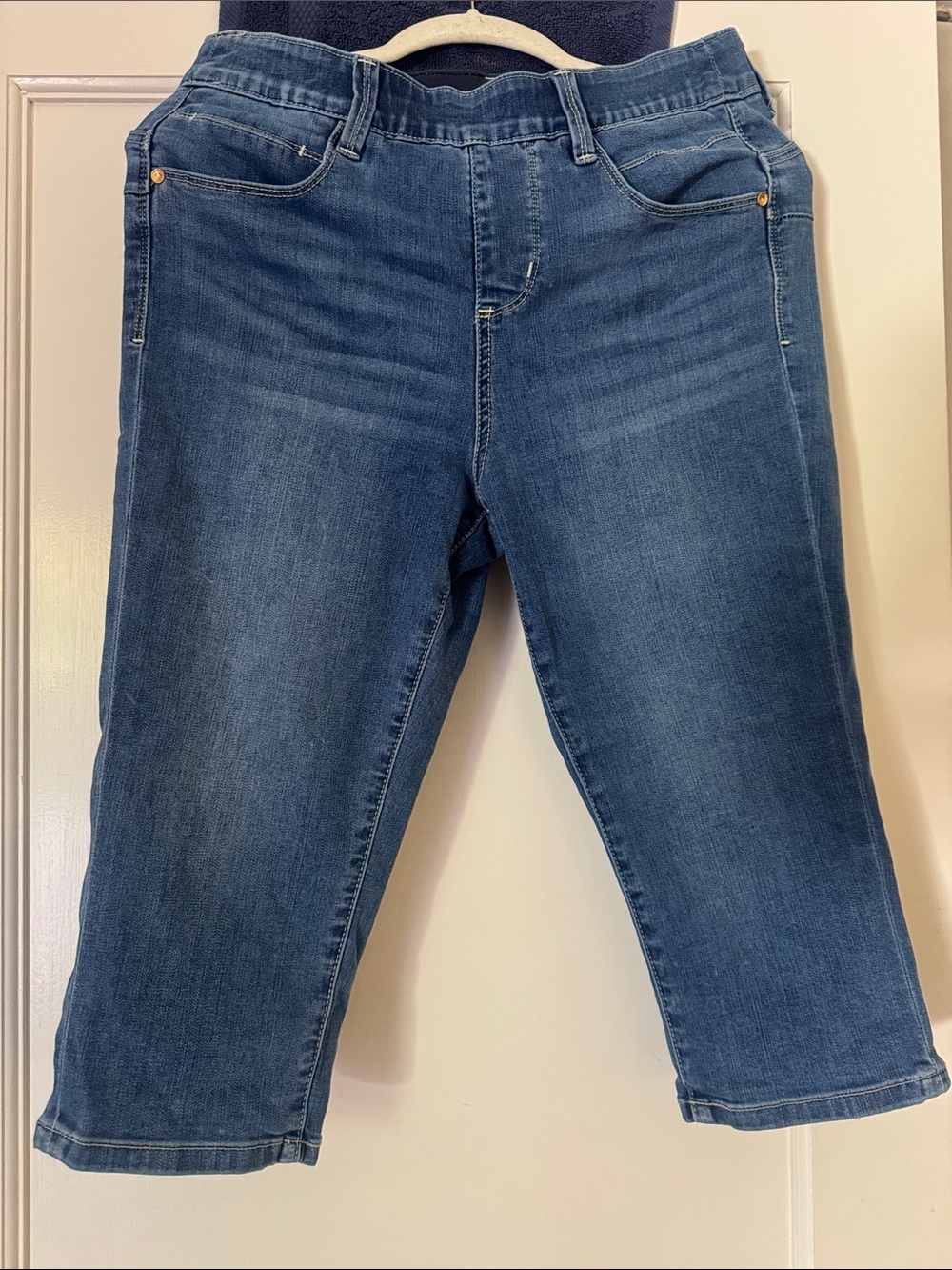 Jag Jeans Women’s Mid-Blue Cropped Denim Capris